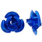 Granos de flor de aluminio, barnizado, azul, 6x7x4mm, agujero:aproximado 1mm, 950PCs/Bolsa, Vendido por Bolsa