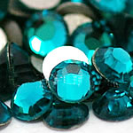 Cabochões de cristal, Cúpula, traseira plana & facetada, azul pavão, Grade A, 1.7-1.8mm, 10Grossesgrosso/Bag, 144PCs/Gross, vendido por Bag