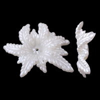 ABS-Kunststoff-Perlen Perlkappen, Blume, weiß, 50x45x9mm, Bohrung:ca. 2mm, ca. 85PCs/Tasche, verkauft von Tasche
