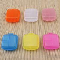 Pudełko na tabletki, Plastik, Kwadrat, 3 komórki, dostępnych więcej kolorów, 65x65x35mm, sprzedane przez PC