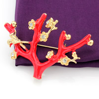 Christmas Brooches Zinc Alloy Christmas Tree gold color plated Christmas jewelry & enamel & with rhinestone lead & cadmium free 70mm Sold By Bag