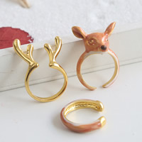 Zinc Alloy Ring Set Christmas Reindeer gold color plated Christmas jewelry & enamel lead & cadmium free 18mm US Ring .5 Sold By Set