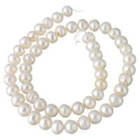 Brambor pěstované sladkovodní perle, Sladkovodní Pearl, přírodní, bílý, 8-9mm, Otvor:Cca 0.8mm, Prodáno za Cca 15 inch Strand