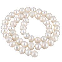 Brambor pěstované sladkovodní perle, Sladkovodní Pearl, přírodní, bílý, 8-9mm, Otvor:Cca 0.8mm, Prodáno za Cca 15 inch Strand