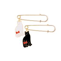 Zinc Alloy Brooches Cat gold color plated Unisex & enamel lead & cadmium free Sold By PC