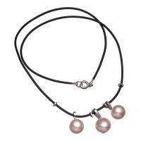 Přírodní Sladkovodní Pearl náhrdelník, s kožená šňůra, mosaz jarní prsten spona, pro ženy, růžový, 9-10mm, Prodáno za Cca 17 inch Strand