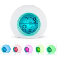 Plastic Alarmklok, 7 LED sfeerlicht & met LED-licht & met thermometer, 85x85x80mm, Verkocht door PC