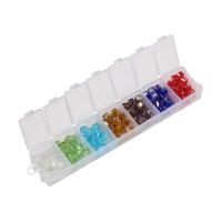 Kristall-Perlen, Kristall, mit Kunststoff Kasten, Quadrat, verschiedene Größen vorhanden, gemischte Farben, Bohrung:ca. 1mm, verkauft von Box