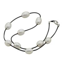 Přírodní Sladkovodní Pearl náhrdelník, s PU kabel, mosaz Karabinky, Rýže, bílý, 9-10mm, Prodáno za Cca 18 inch Strand