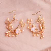 Bridal Earring Zinc Alloy with brass wire & Freshwater Pearl fashion jewelry & for woman gold 4cmx5.5cm Sold By Pair