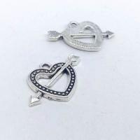 Zinc Alloy Heart Pendants antique silver color plated vintage & fashion jewelry & DIY & hollow nickel lead & cadmium free Approx 1mm Sold By Bag