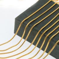 Cadeia do aço inoxidável Nekclace, cromado de cor dourada, Cadeia de cobra, 2x2x2mm, vendido por PC