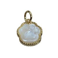 Natural White Shell Pendants Brass with White Shell Claw 18K gold plated double-sided white and black 11.7*12.7mm Sold By PC