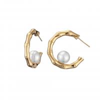 Messing oorringen, met Plastic Pearl, gold plated, mode sieraden & voor vrouw, nikkel, lood en cadmium vrij, 30x30mm, Verkocht door pair