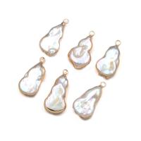 Freshwater Pearl Pendants with Brass gold color plated Natural & fashion jewelry & DIY Sold By PC