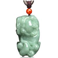 Jadeit Wisiorek, Wspaniałe dzikie zwierzę, Rzeźbione, jasnozielony, 41x23x13mm, sprzedane przez PC