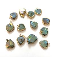 Sladkovodní Pearl Přívěsek, s Mosaz, Srdce, barva pozlacený, módní šperky & DIY, zelený, 14x18mm, Prodáno By PC