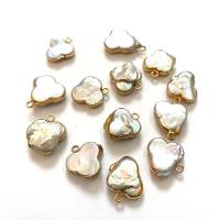 Sladkovodní Pearl Přívěsky, s Zinek, barva pozlacený, módní šperky, bílý, 15x20mm, 5PC/Bag, Prodáno By Bag