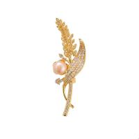 Freshwater Pearl Brooch Brass with Freshwater Pearl Wheat 18K gold plated Unisex & micro pave cubic zirconia nickel lead & cadmium free Sold By PC