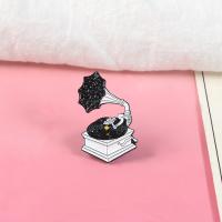Zinc Alloy Brooches Gramophone stoving varnish Unisex & enamel white and black Sold By PC