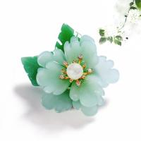 Fashion Brooch Jewelry Zinc Alloy with Freshwater Pearl & Glass Flower gold color plated Unisex & with rhinestone Sold By PC