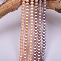 Brambor pěstované sladkovodní perle, Sladkovodní Pearl, DIY, více barev na výběr, 4-4.5mm, Prodáno za Cca 36-38 cm Strand