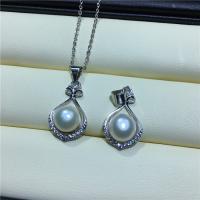Srebrny naszyjnik z perłami, 925 Srebro, ze Perła naturalna słodkowodna, Srebro zapięcie szczypce homara, dla kobiety, srebro, 8-9mm, długość 45 cm, sprzedane przez PC