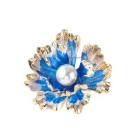 Plastic Pearl Brooch Zinc Alloy with Plastic Pearl Flower gold color plated Tole Paintng & for woman nickel lead & cadmium free Sold By Lot
