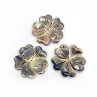 Shell Pendants Natural Seashell Flower Carved DIY 20mm Sold By PC