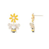 Rhinestone Brass Pendants with Plastic Pearl Bee 14K gold plated for woman & enamel & with rhinestone nickel lead & cadmium free Sold By Pair