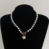 Collar de perlas de plástico, aleación de zinc, con Perlas de plástico ABS, chapado en color dorado, Joyería & para mujer & esmalte, dorado, 20mm, Vendido para 42 cm Sarta