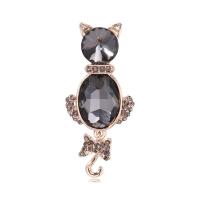 Rhinestone Brooch Zinc Alloy Cat gold color plated for woman & with rhinestone Sold By PC