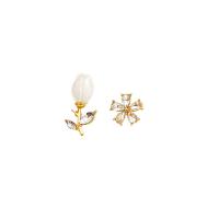 asymmetrische oorbellen, Zinc Alloy, hoge kwaliteit verguld en nooit vervagen, mode sieraden & voor vrouw & met strass, goud, 12x21mm, Verkocht door pair