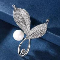 Rhinestone Brooch Zinc Alloy with Plastic Pearl fashion jewelry & for woman & with rhinestone nickel lead & cadmium free Sold By PC