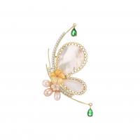 Freshwater Pearl Brooch Brass with Shell & Freshwater Pearl Butterfly gold color plated micro pave cubic zirconia & for woman nickel lead & cadmium free Sold By PC