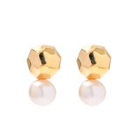 Freshwater Pearl Earrings Brass with Freshwater Pearl gold color plated fashion jewelry & for woman nickel lead & cadmium free Sold By Pair