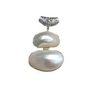 Natural White Shell Pendants with Zinc Alloy silver color plated Unisex white Sold By PC