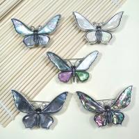 Shell Brooch with Zinc Alloy Butterfly silver color plated Unisex & can be used as brooch or pendant Sold By PC