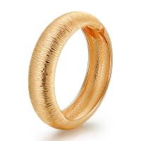 Zinc Alloy Bangle Donut gold color plated for woman golden nickel lead & cadmium free Sold By PC