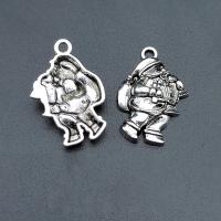 Character Zinc Alloy Pendants Santa Claus antique silver color plated vintage & DIY nickel lead & cadmium free Approx Sold By Bag