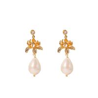 Shell Pearl Drop Earring with Brass Lotus 18K gold plated fashion jewelry & micro pave cubic zirconia & for woman 45mm Sold By Pair