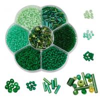 Смешанный Стеклянный Бисер, Стеклянный бисер, с пластиковая коробка, DIY & 7 ячеек, зеленый, 105x92x20mm, продается Box