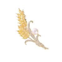 Freshwater Pearl Brooch Brass with Freshwater Pearl Wheat Vacuum Ion Plating fashion jewelry & micro pave cubic zirconia & for woman golden nickel lead & cadmium free Sold By PC