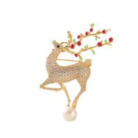 Freshwater Pearl Brooch Brass with Freshwater Pearl Deer Vacuum Ion Plating fashion jewelry & micro pave cubic zirconia & for woman golden nickel lead & cadmium free Sold By PC