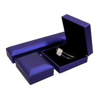 Velveteen Gift Box with Plastic dustproof & with LED light Sold By PC