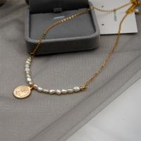 Přírodní Sladkovodní Pearl náhrdelník, Titanium ocel, s Sladkovodní Pearl, s 5cm extender řetězce, skutečný pozlacené, módní šperky & různé styly pro výběr & pro ženy, dvě různé barevné, Délka 40 cm, Prodáno By PC