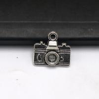 Zinc Alloy Pendants Camera antique silver color plated fashion jewelry & DIY Approx 2mm Sold By PC