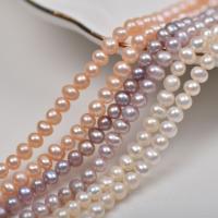 Přírodní sladkovodní perly perlí, Sladkovodní Pearl, DIY, více barev na výběr, 4-5mm, Prodáno za Cca 36 cm Strand