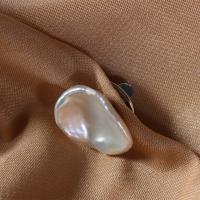 Broche perle d'eau douce, perle d'eau douce cultivée, avec laiton, Placage de couleur argentée, bijoux de mode & pour femme, blanc, 15-16mm, Vendu par PC