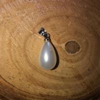 South Sea Shell Pendant Shell Pearl with Brass Teardrop DIY white nickel lead & cadmium free Sold By PC